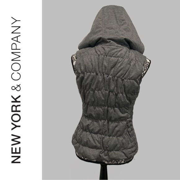 New York & Company Women’s Heather Hooded Gray Gathered Vest - Size‎ XS - Picture 2 of 3